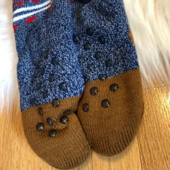 Fuzzy Babba Reindeer Slipper Socks - Picture 5 of 5